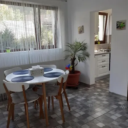 R-house Apartment Brasov