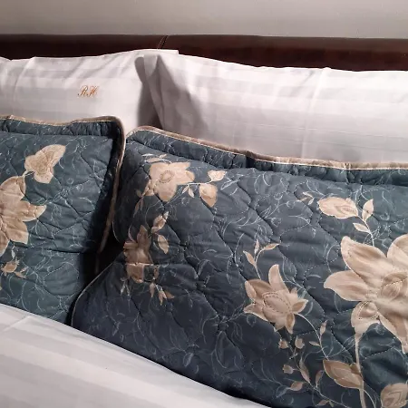 R-house Apartment Brasov